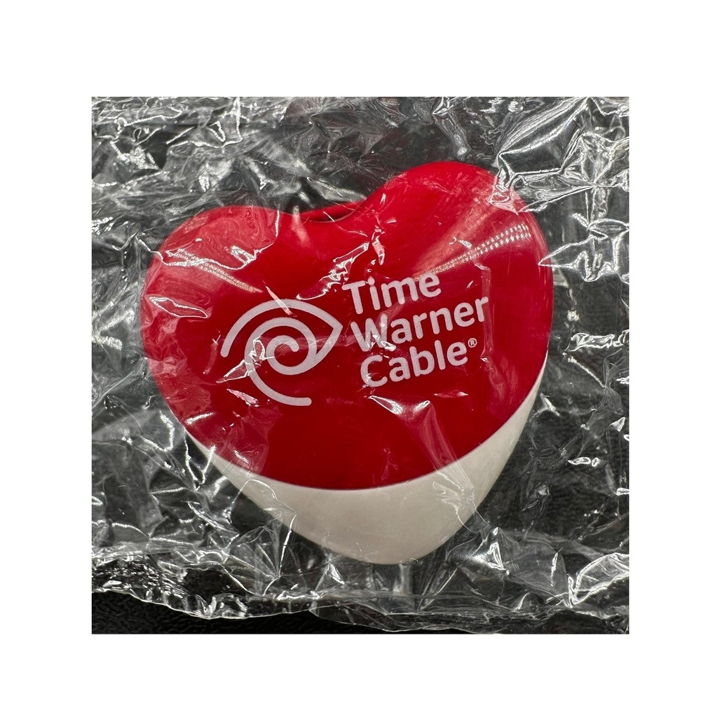 Ariel Time Warner‎ Cable Healthy Heart Step Pedometer Red White Heart Shaped New